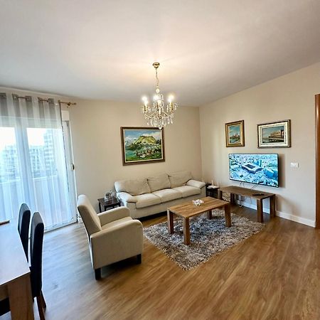 Kk Apartment Air Albania-Centrally Located Тирана Экстерьер фото